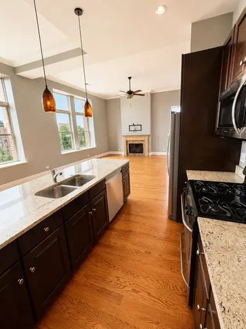 1470 West Carmen Avenue Chicago IL 60640