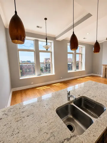 1470 West Carmen Avenue Chicago IL 60640