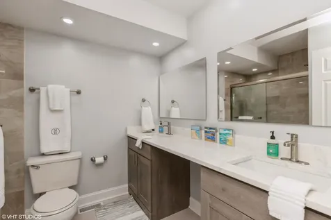 1406 Ruidoso Court Libertyville IL 60048