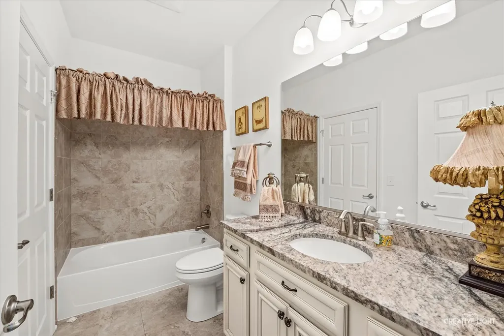 3923 Chesapeake Lane Naperville IL 60564