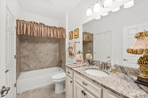 3923 Chesapeake Lane Naperville IL 60564