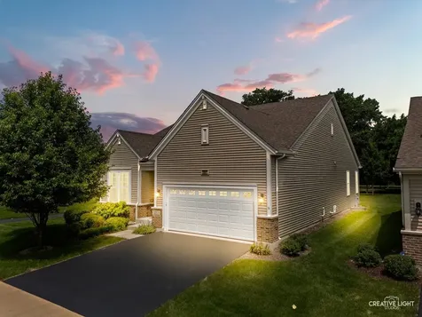 3923 Chesapeake Lane Naperville IL 60564