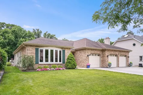 142 Elizabeth Court Wood Dale IL 60191