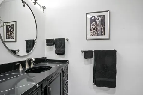 142 Elizabeth Court Wood Dale IL 60191