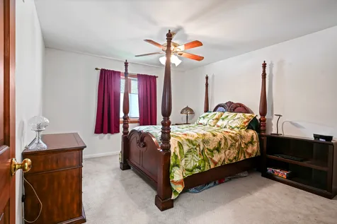 142 Elizabeth Court Wood Dale IL 60191