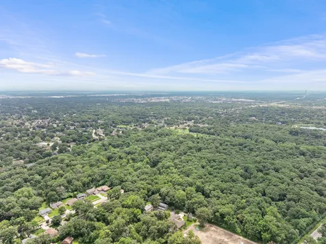 142 Elizabeth Court Wood Dale IL 60191
