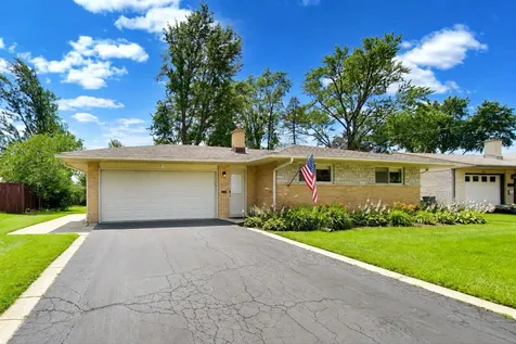 301 Lance Drive Des Plaines IL 60016