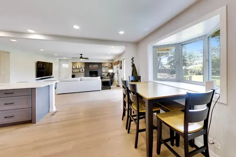 301 Lance Drive Des Plaines IL 60016