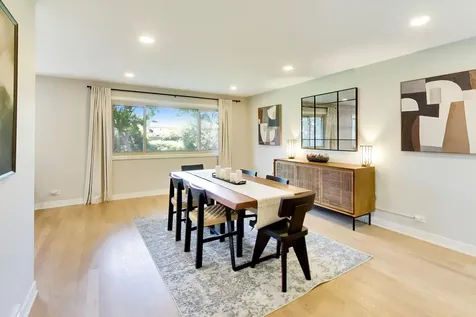 301 Lance Drive Des Plaines IL 60016