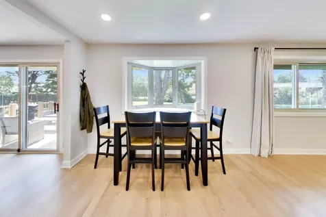 301 Lance Drive Des Plaines IL 60016