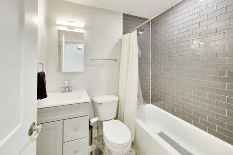 301 Lance Drive Des Plaines IL 60016