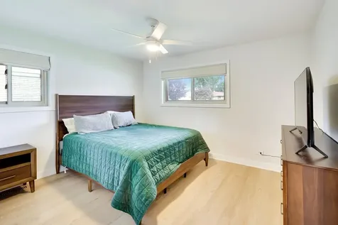 301 Lance Drive Des Plaines IL 60016