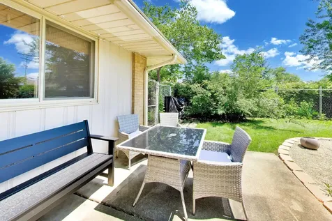 301 Lance Drive Des Plaines IL 60016