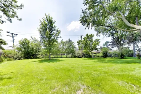 301 Lance Drive Des Plaines IL 60016