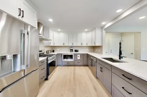 301 Lance Drive Des Plaines IL 60016