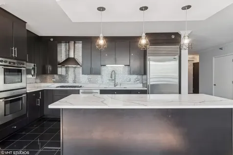 33 West Ontario Street Chicago IL 60654