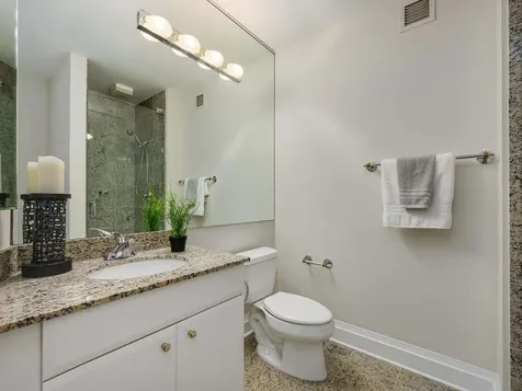 33 West Ontario Street Chicago IL 60654