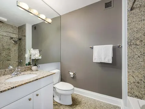 33 West Ontario Street Chicago IL 60654