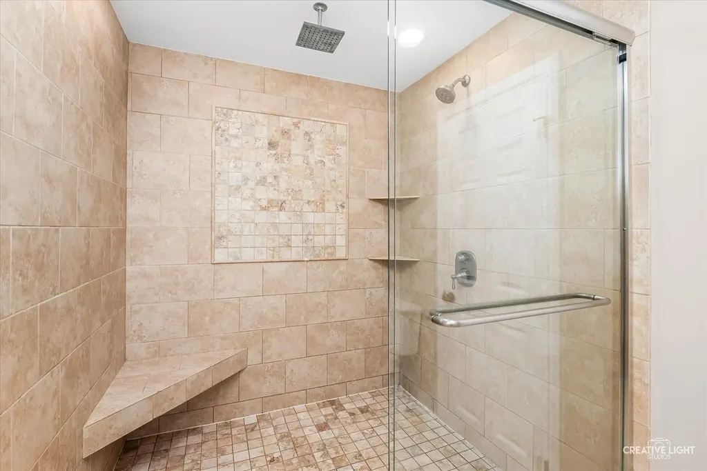 641 Lake Road Glen Ellyn IL 60137
