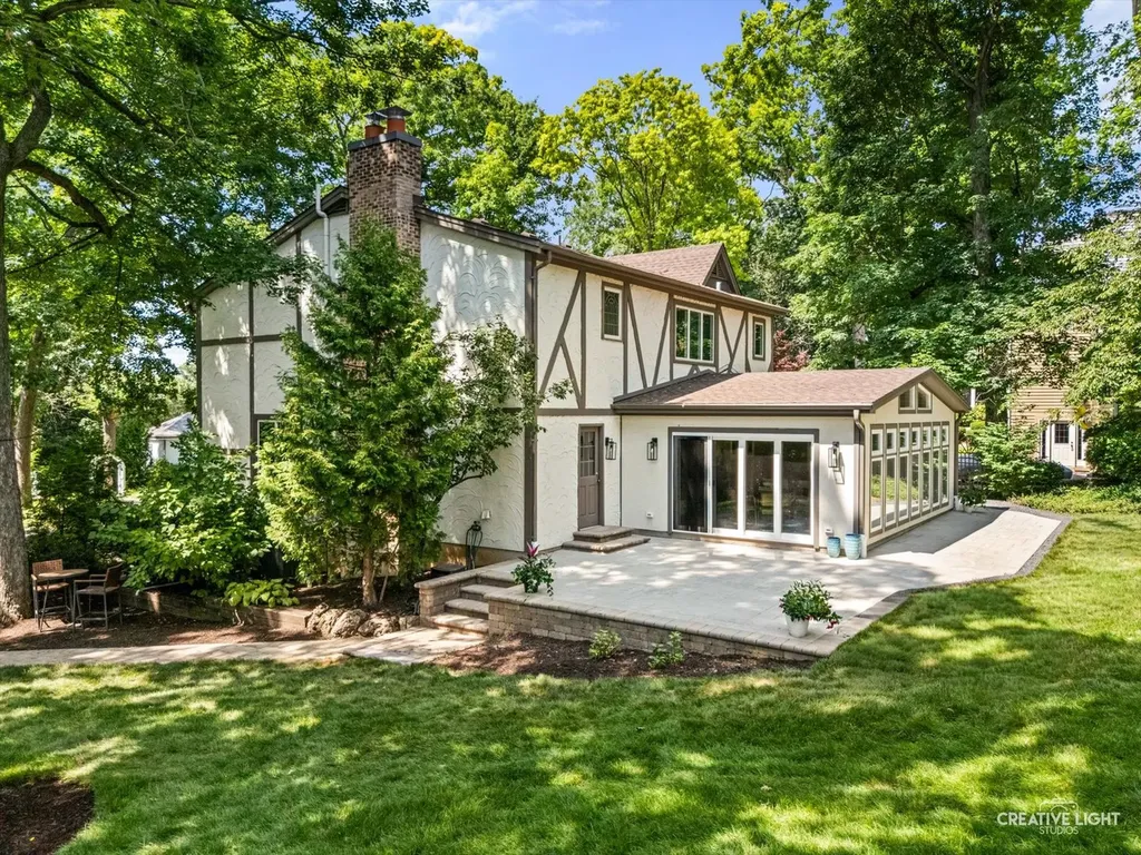 641 Lake Road Glen Ellyn IL 60137