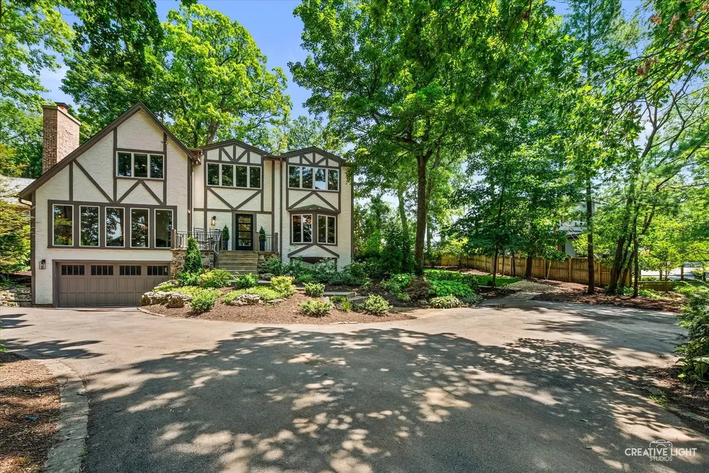 641 Lake Road Glen Ellyn IL 60137