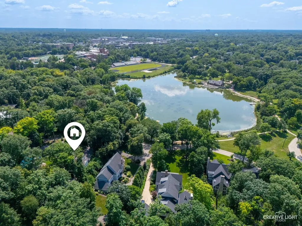 641 Lake Road Glen Ellyn IL 60137