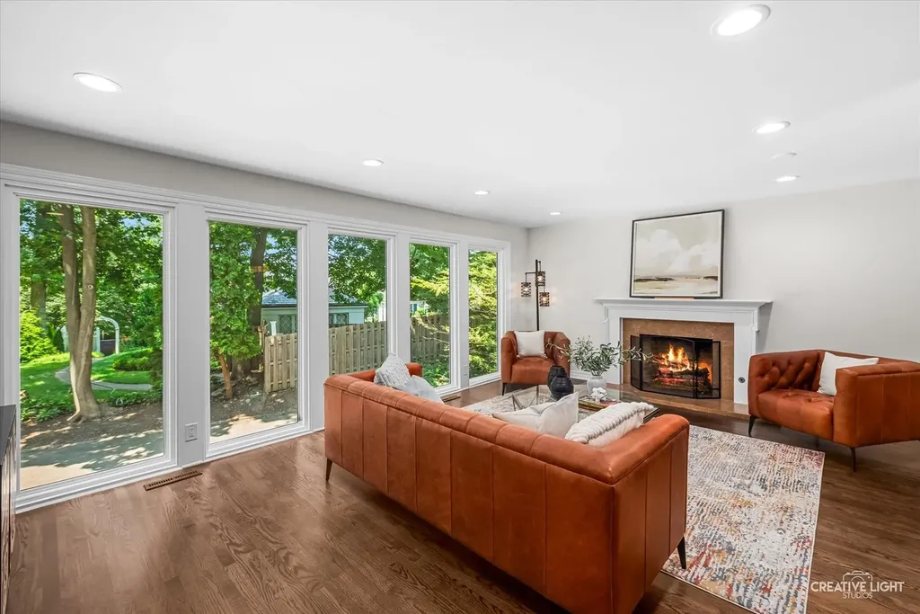 641 Lake Road Glen Ellyn IL 60137