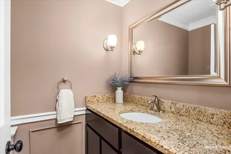641 Lake Road Glen Ellyn IL 60137