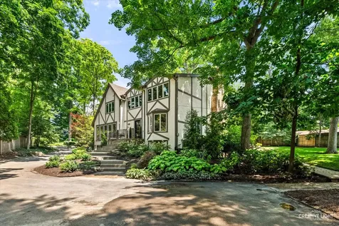 641 Lake Road Glen Ellyn IL 60137