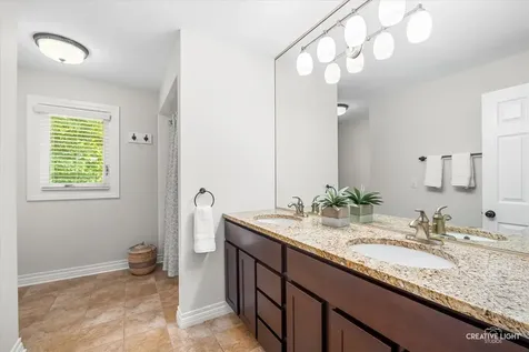 641 Lake Road Glen Ellyn IL 60137