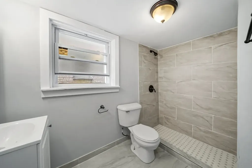 4730 South Komensky Avenue Chicago IL 60632