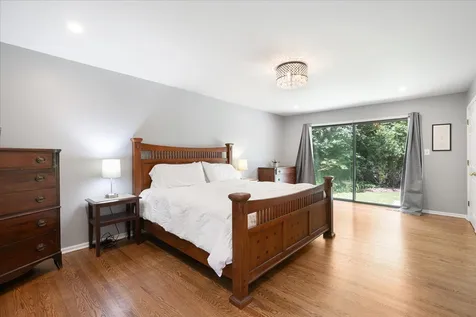213 Ascot Court Lake Bluff IL 60044