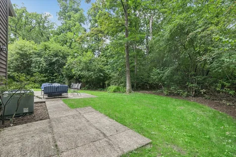 213 Ascot Court Lake Bluff IL 60044