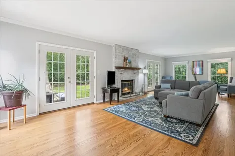 213 Ascot Court Lake Bluff IL 60044