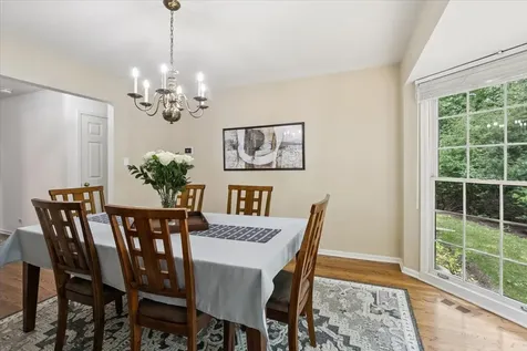 213 Ascot Court Lake Bluff IL 60044