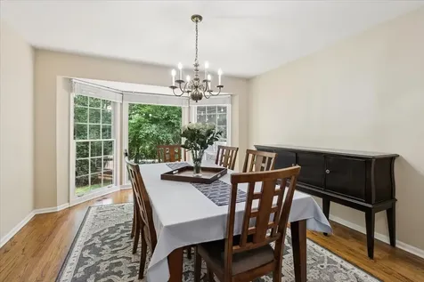 213 Ascot Court Lake Bluff IL 60044