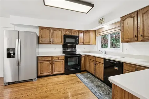 213 Ascot Court Lake Bluff IL 60044