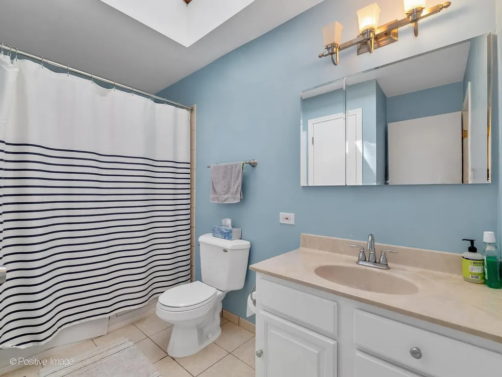 5735 Virginia Avenue Clarendon Hills IL 60514