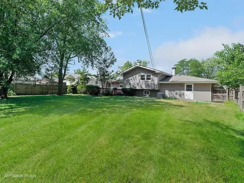 5735 Virginia Avenue Clarendon Hills IL 60514