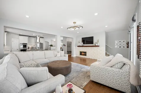 1542 Bluestem Lane Glenview IL 60026