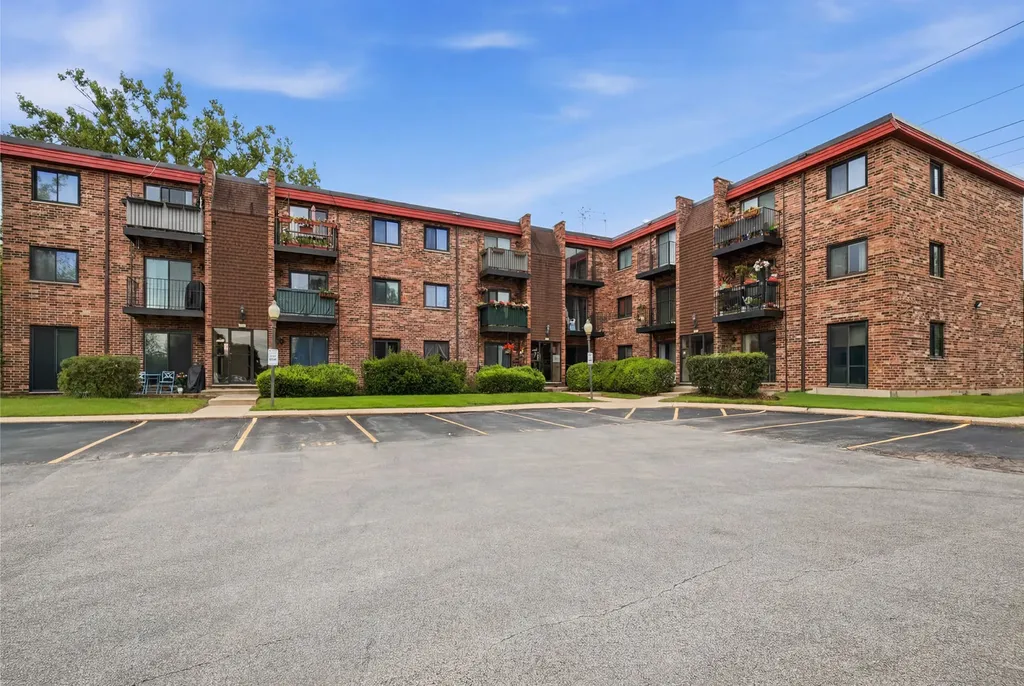 1791 West Algonquin Road Mount Prospect IL 60056