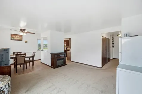 1791 West Algonquin Road Mount Prospect IL 60056