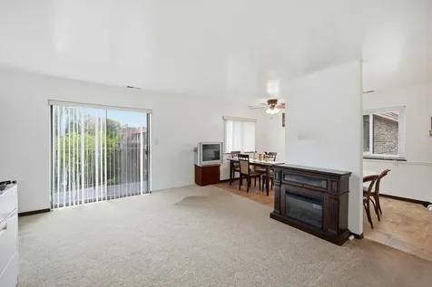 1791 West Algonquin Road Mount Prospect IL 60056