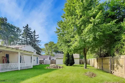 10238 West Wadsworth Road Beach Park IL 60099