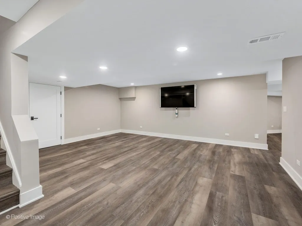 1411 Hawthorne Lane Hinsdale IL 60521