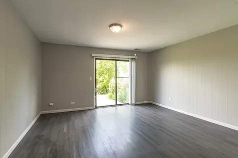 4239 Continental Drive Waukegan IL 60087