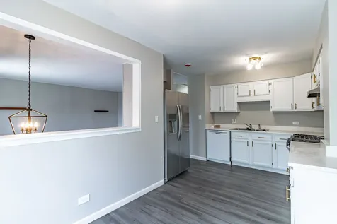 4239 Continental Drive Waukegan IL 60087