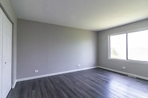 4239 Continental Drive Waukegan IL 60087
