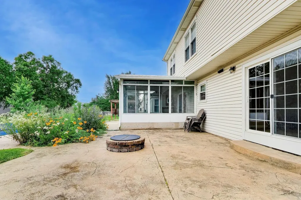 840 Napa Lane Aurora IL 60502