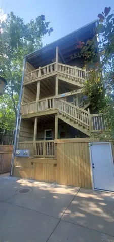 3017 West Wilson Avenue Chicago IL 60625